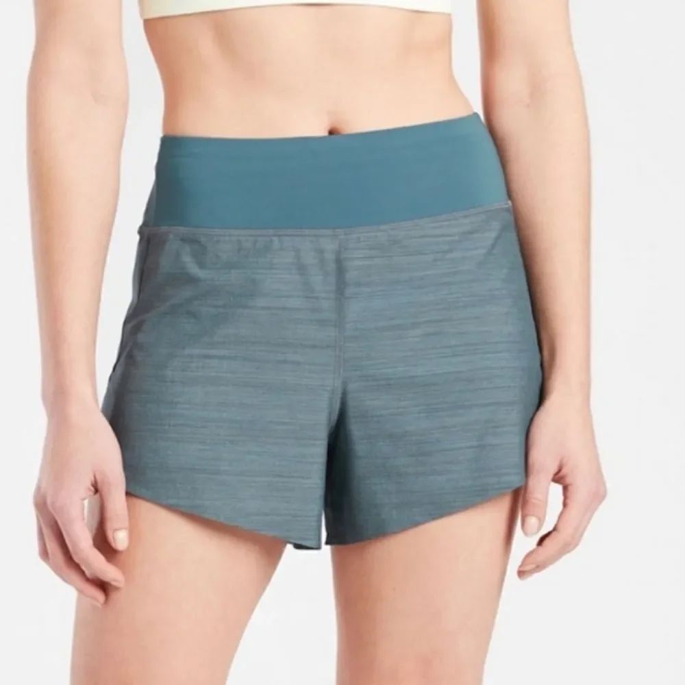 Athleta Run With It 3.5" Short New